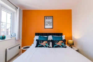 3-br House/Driveway/Full Refurb